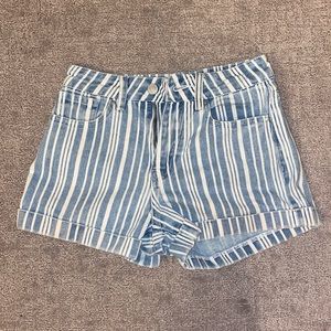 PacSun Mom Short